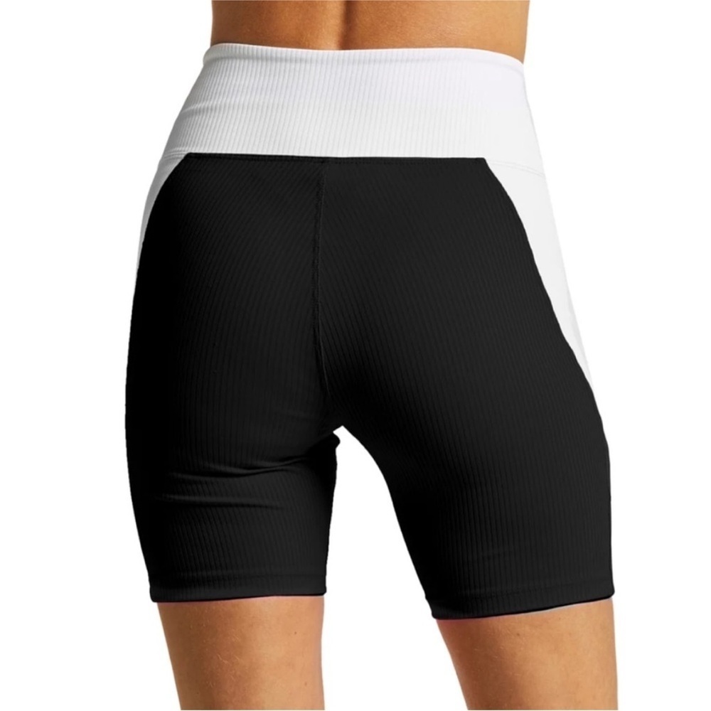 Year of Ours // Ribbed Studio Biker Short - Picture 2 of 9